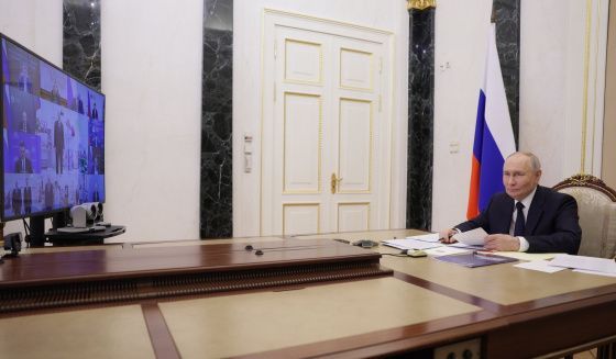 Путин обсудил с правительством развитие Крыма и Севастополя