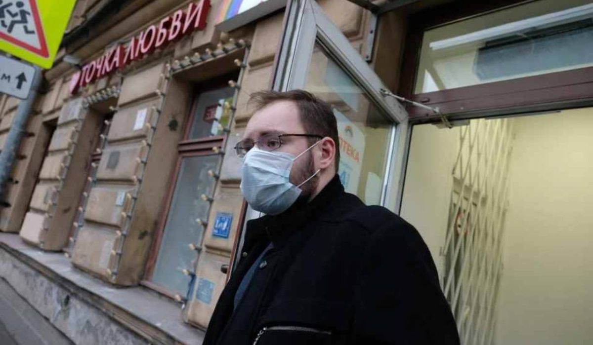 Химический запах в Петербурге задержится из-за безветренной погоды