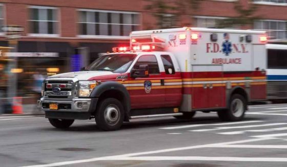 Известный голливудский режиссер и актер убиты вместе с женой в собственном доме