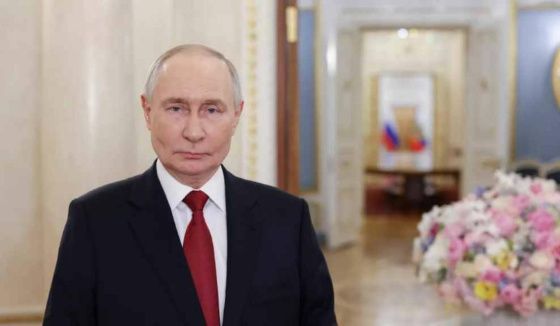 Опрос показал, сколько россиян доверяют Путину