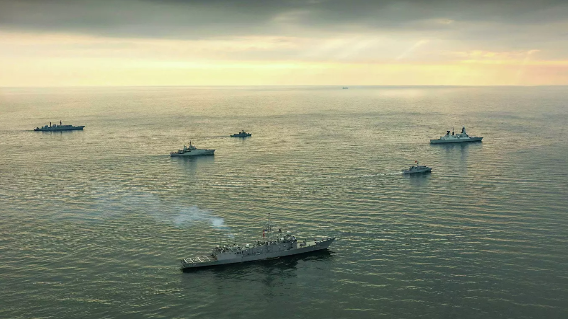 Иран заявил об атаке корабля "Савиз" в Красном море