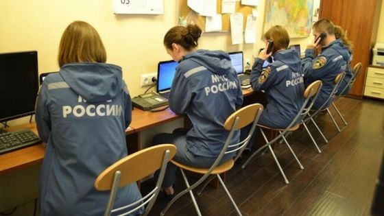 Россиян попросили не паниковать из-за воя сирен по всей стране