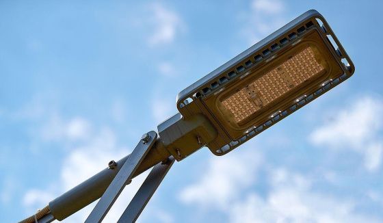 На юге Москвы провели модернизацию уличного освещения