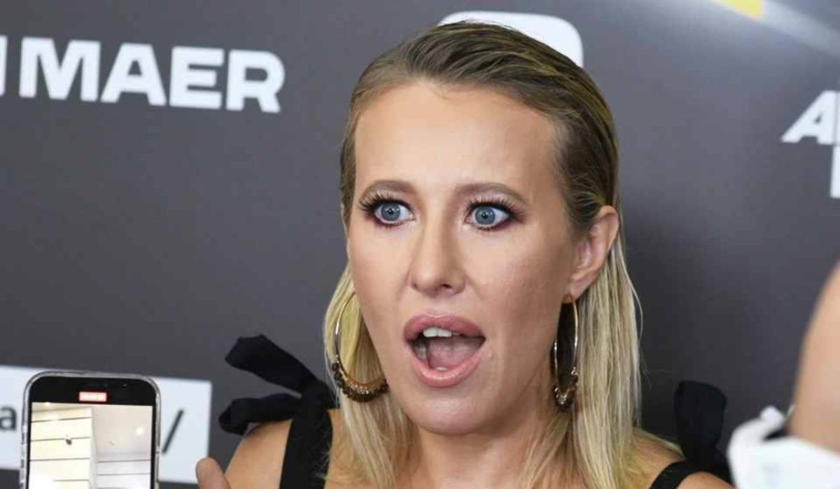 «Роскошь на фоне всеобщей боли»: Бородин шокирован вечеринкой Собчак с икрой и золотым чокером