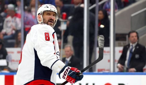 Овечкин поднялся на второе место в НХЛ по голам в равных составах