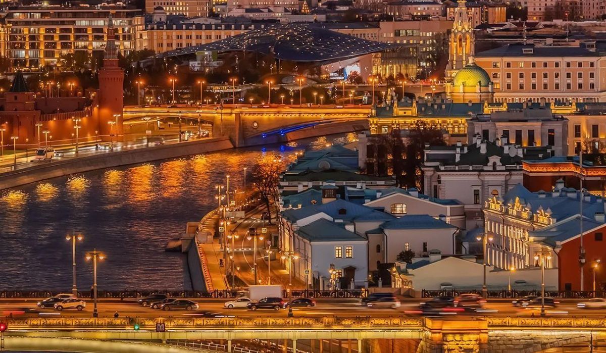 В центральных районах столицы установлены новые уличные светильники