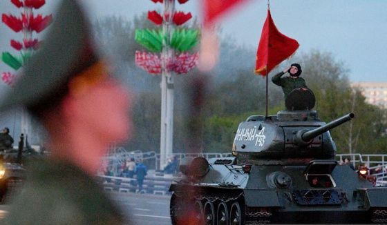 Французские депутаты хотят приехать в РФ на День Победы