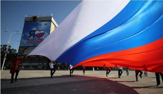 Следующая рабочая неделя в России будет короткой