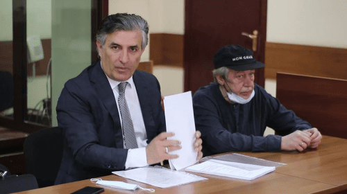 Пашаев назвал срок Ефремова "заказом"