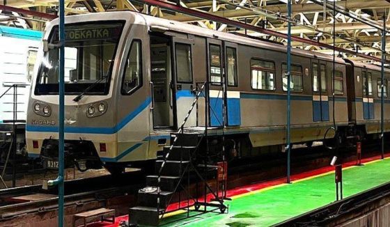 В Казани начал курсировать электропоезд «Русич» в местном метро