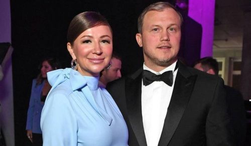 "Снимаю шляпу: так разводить народ не каждый сможет": Блиновская умудрилась заработать более 5 млн рублей во время суда