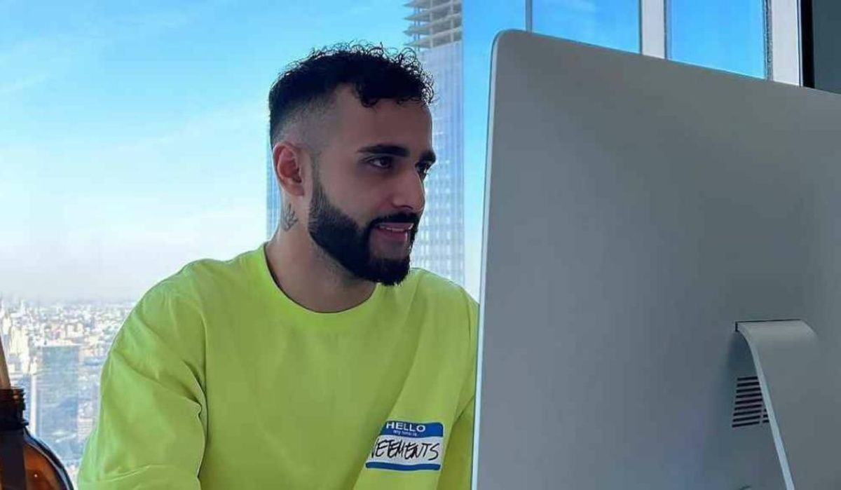 Блогера Гасанова объявили в розыск