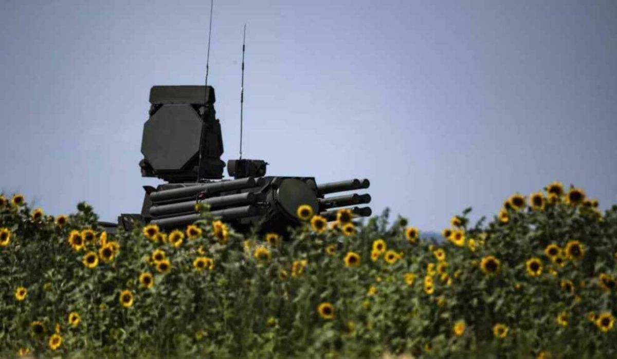 Над регионами России за ночь сбили 57 украинских дронов