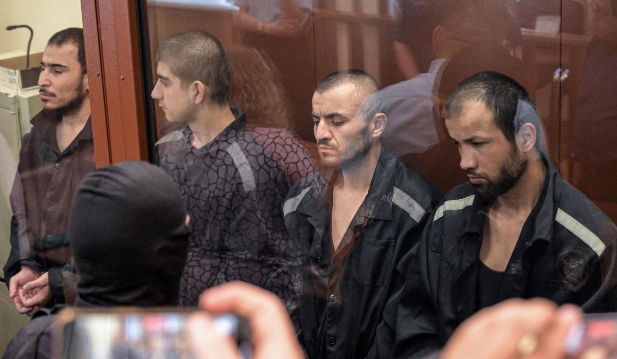 Прокурор требует пожизненные сроки виновным в теракте в "Крокусе"