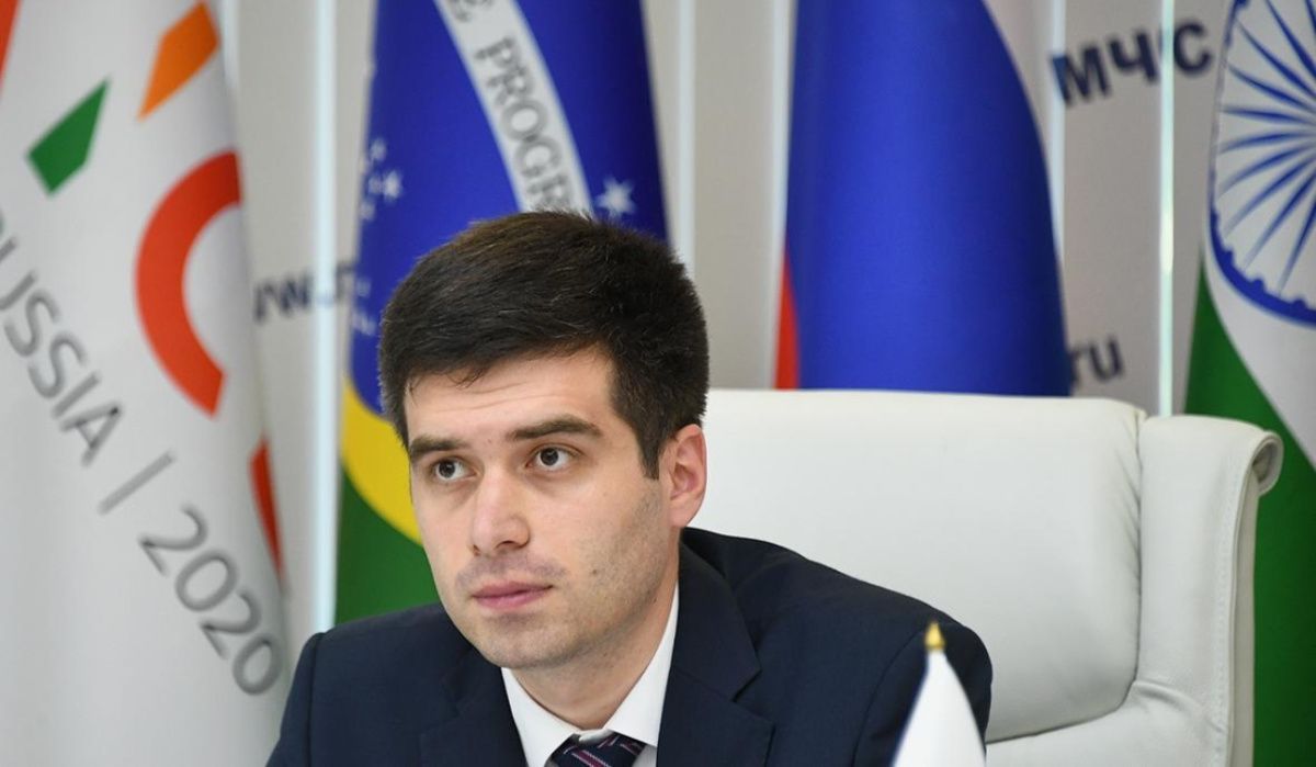 Замначальника департамента МЧС арестован по обвинению в мошенничестве и взятке