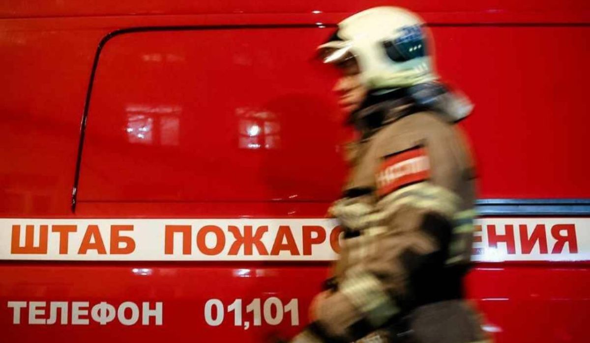 Нефтяное пятно в 10 тыс. кв. м. заметили возле Туапсе после атаки ВСУ