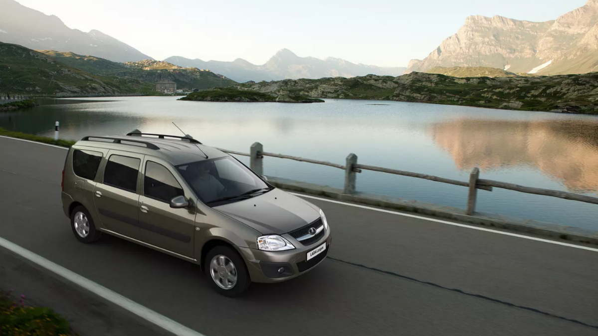 "АвтоВАЗ" намерен возобновить производство Lada Largus в 2023 году