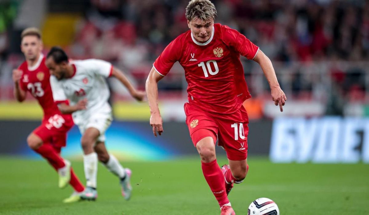 Полузащитник Мостовой из &quot;Зенита&quot; не вызван в сборную на товарищеские матчи