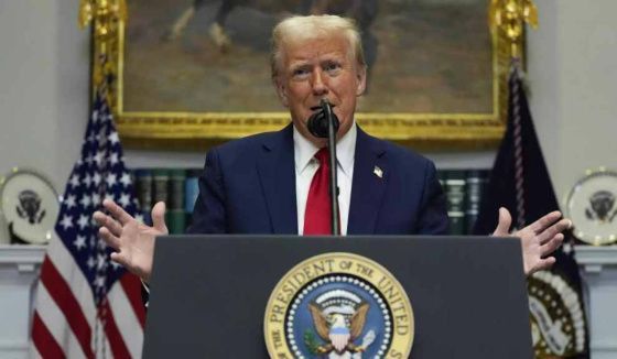 Трамп обвинил Зеленского в том, что конфликт на Украине не завершился из-за него