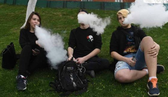 Дмитрий Махонин объявил о полном запрете вейпов в Прикамье