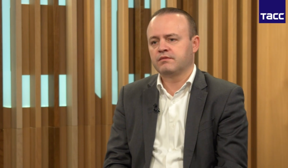 Даванков считает, что уехавшие артисты вскоре пожелают вернуться в Россию