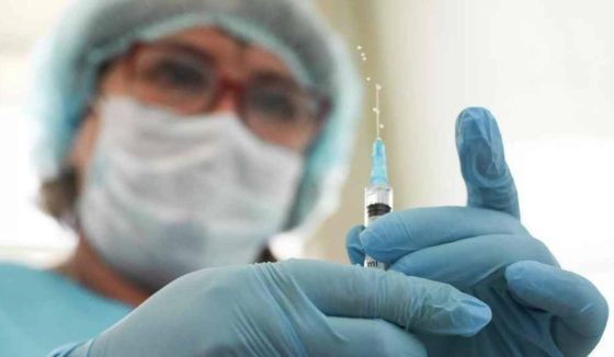 Скворцова анонсировала регистрацию первой российской вакцины против пневмококка