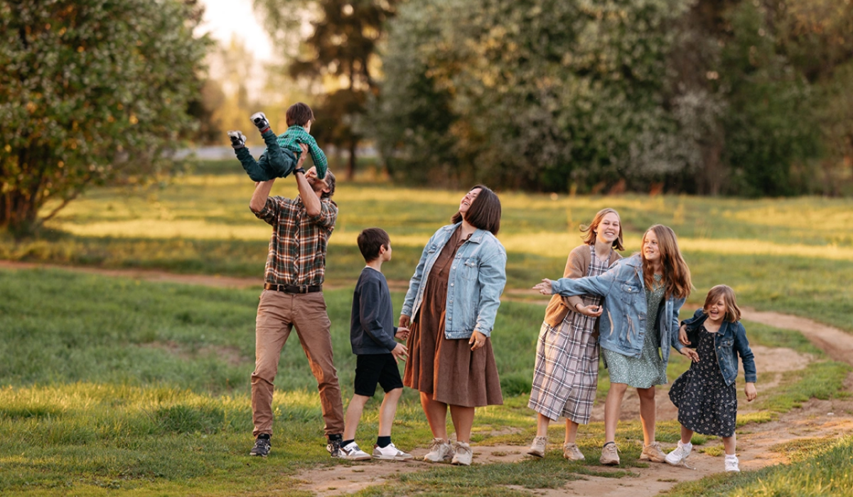 Путин заявил, что семья является краеугольным камнем общества