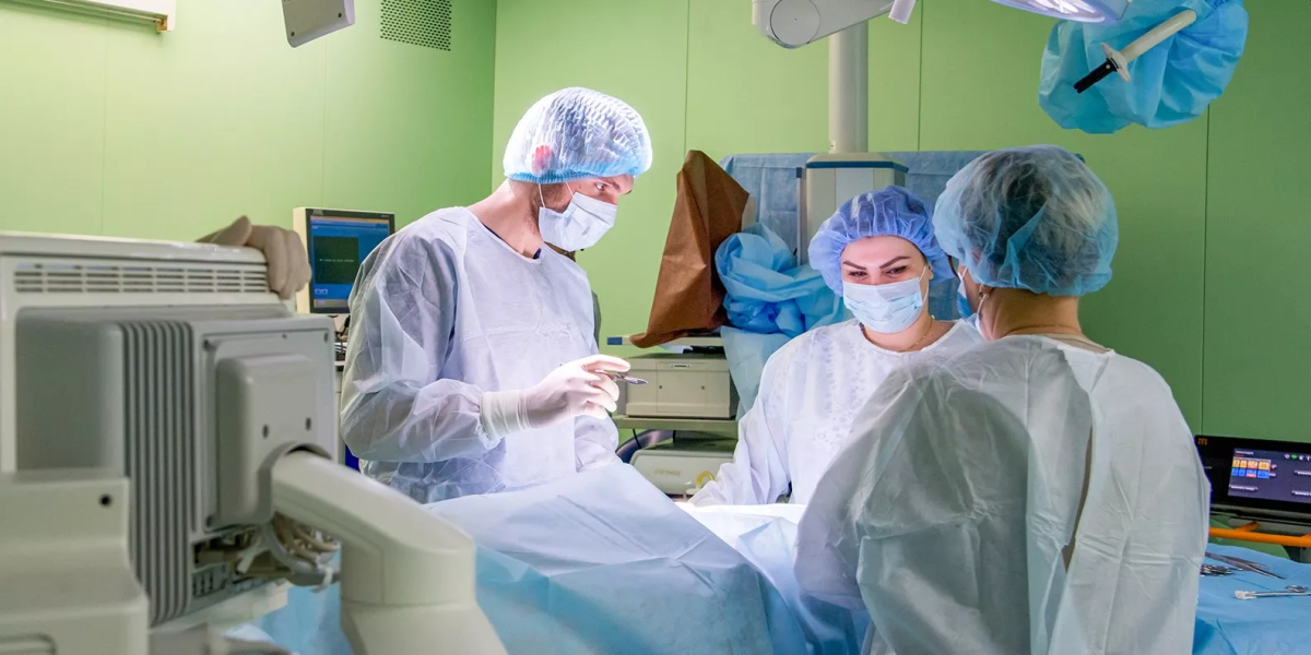 Первые в мире: российские врачи создали уникальную методику для восстановления после кесарева сечения