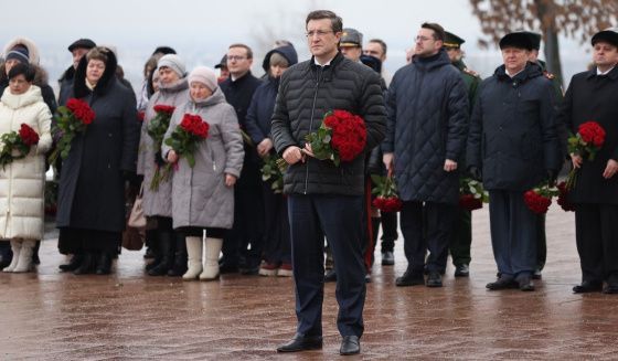 Глеб Никитин в День Героев Отечества принял участие в памятных мероприятиях