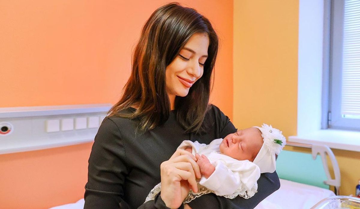 Единовременное пособие при рождении ребенка в России увеличено