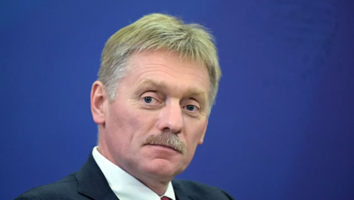 Песков рассказал, кто выбирал "красивую переводчицу" на встрече с Трампом