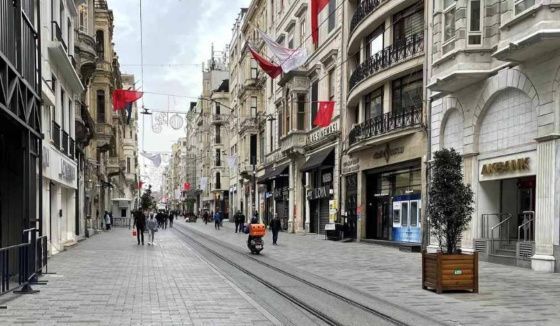 Звезды шоу-бизнеса Турции арестованы по делу о наркотиках