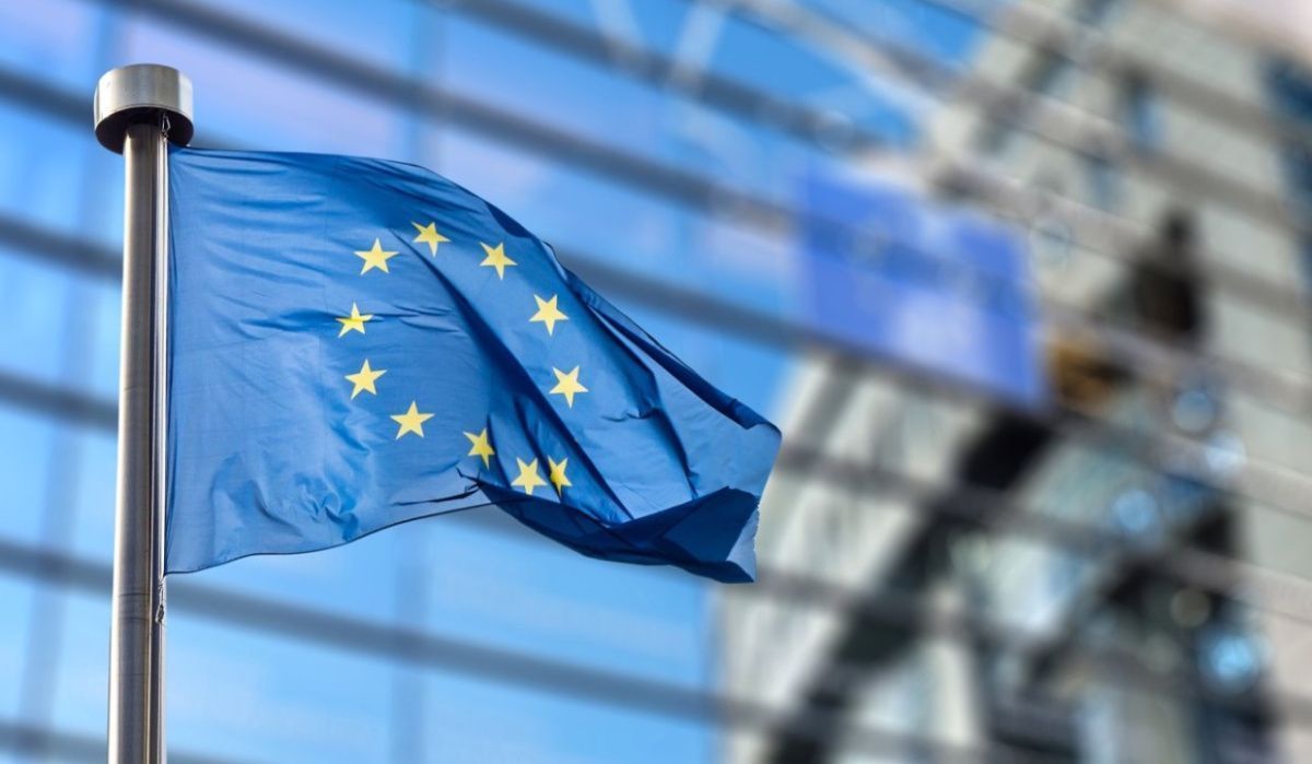 ЕС приблизился к пределу санкционного давления на Россию, сообщает Euractiv