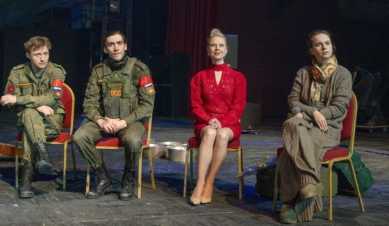 Спектакль о бойцах СВО с участием Юты прошел в Театре Российской армии
