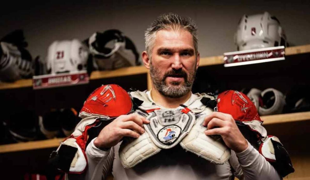 Фетисов сообщил, когда Овечкин приедет в Россию