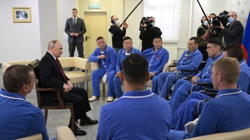 Путин – участникам СВО: в глазах любого каждый из вас герой