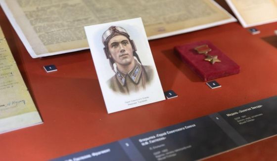Музей Победы откроет выставку к 85-летию легендарного подвига Гастелло