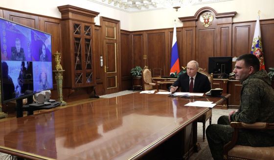 Путин сообщил о наступлении российской армии на всех фронтах