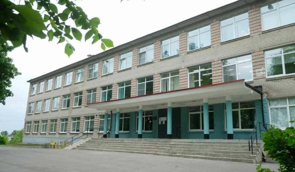 В Петербурге утвердили новые правила приема детей мигрантов в школы