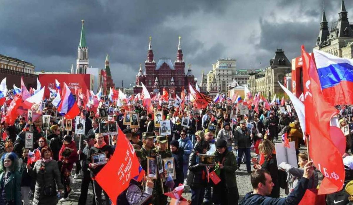 Шествие "Бессмертного полка" состоится в этом году в смешанном формате