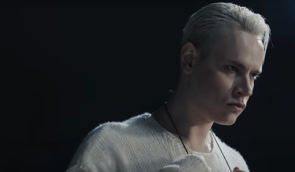 &quot;Миллион за сутки&quot;: новый трек SHAMANа набирает обороты