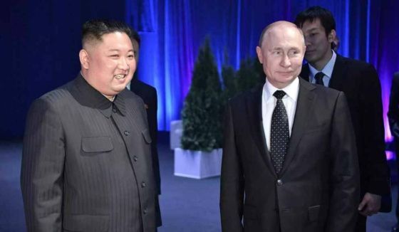 "Самый близкий мой товарищ": Ким Чен Ын первым поздравил Путина и россиян с Днем России