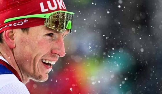 Большунов заявлен на ночную гонку в Италии под флагом другой страны