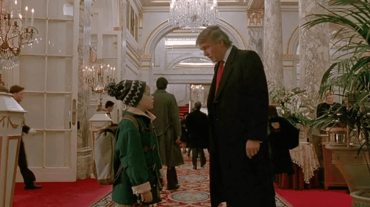 Маколей Калкин высказался о Трампе в фильме "Один дома 2"