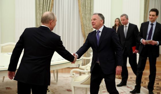 Песков рассказал о ночных переговорах России и США