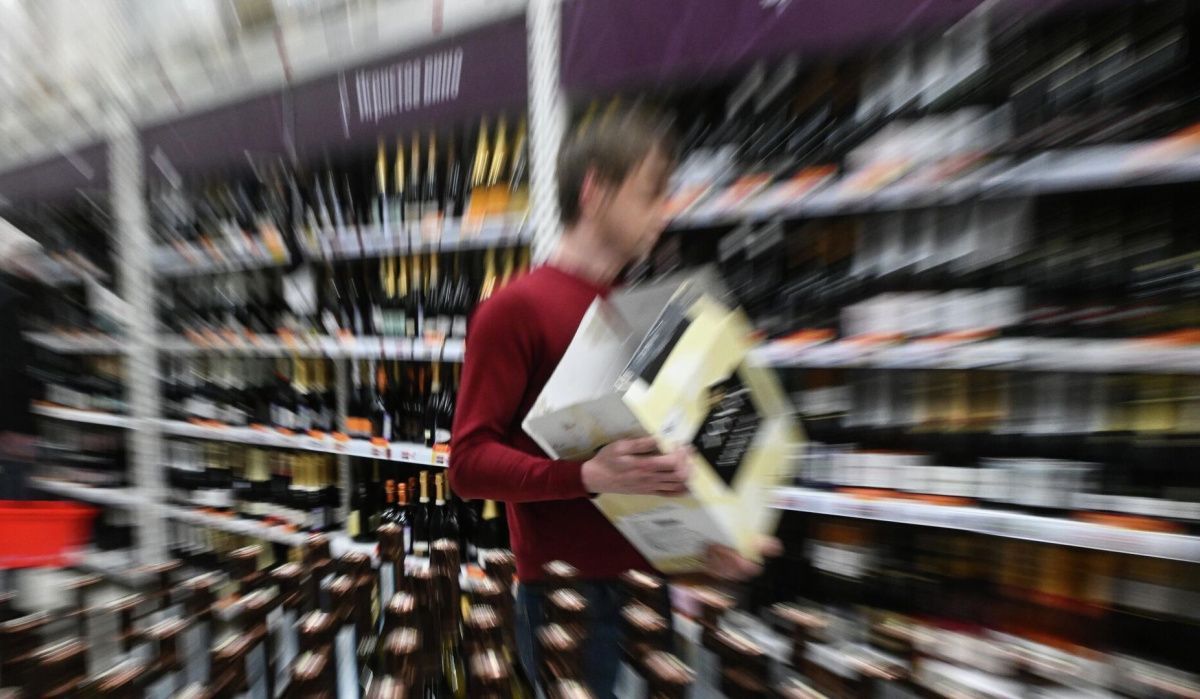 В России продлили запрет на продажу алкоголя рядом с опасными предприятиями