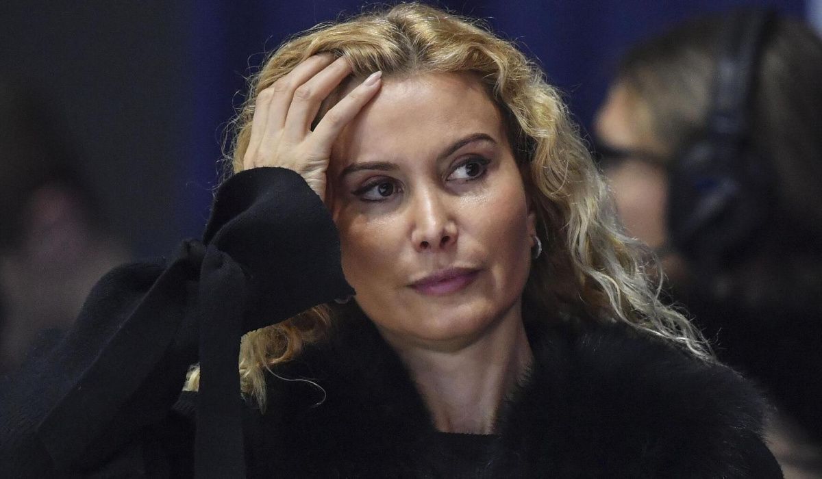 Тутберидзе потребовала официальных извинений от Тарасовой после слов о допинге Валиевой