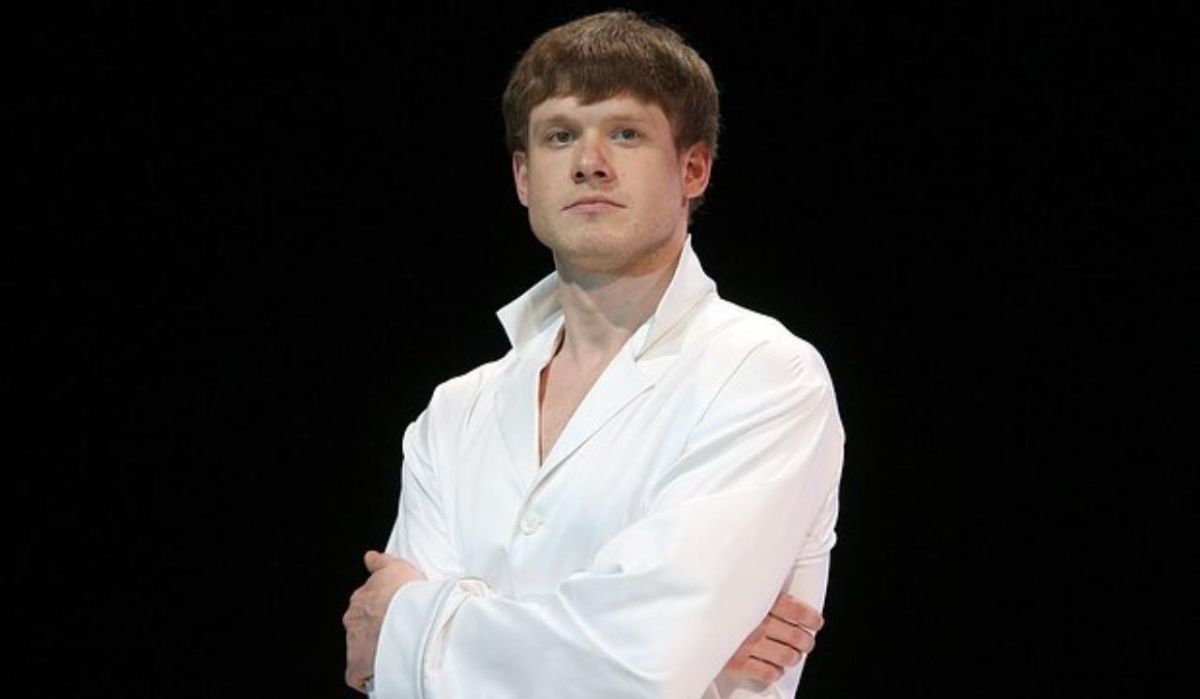 Актер Хориняк получил иск на 8 млн рублей за отказ участвовать в съемках комедии