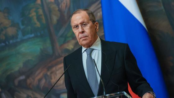 Лавров: Запад стравливает между собой страны по всему миру
