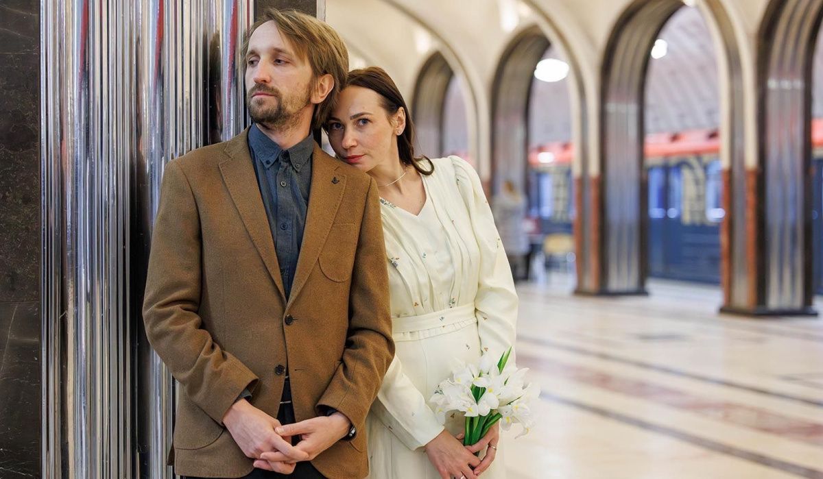 Три пары сыграли свадьбы на станции метро «Маяковская» 1 июня